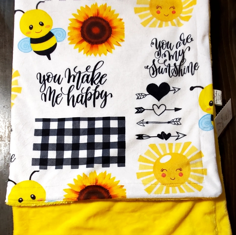 Yellow sunflower and bee minky blanket